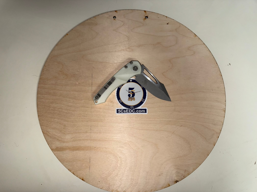 Mini Pariah Manual Single Edge Battleworn GITD Handle